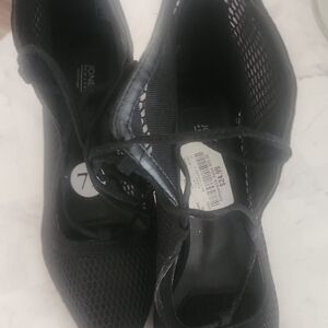 Jones New York Black Athletic Shoes with Strap and Textured Design